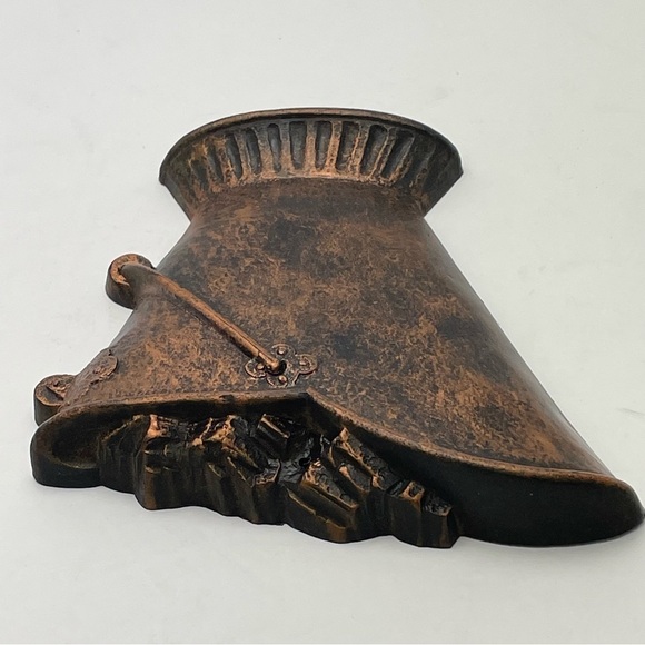 Retro Dart Industries Copper Coal Bucket Wall Decor - Picture 6 of 7